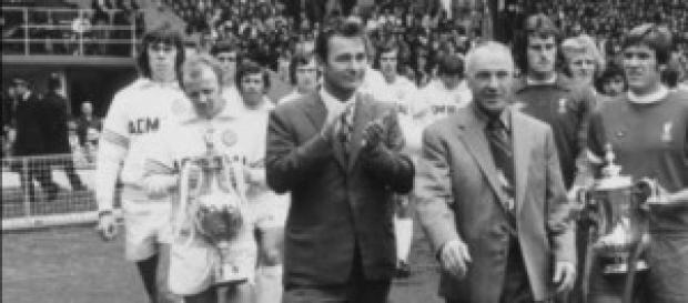 Clough con la Coppa dei Campioni vinta due volte Clough con la Coppa dei Campioni vinta due volte