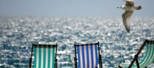 Arena, mar y más dinero para las vacaciones. Arena, mar y más dinero para las vacaciones.