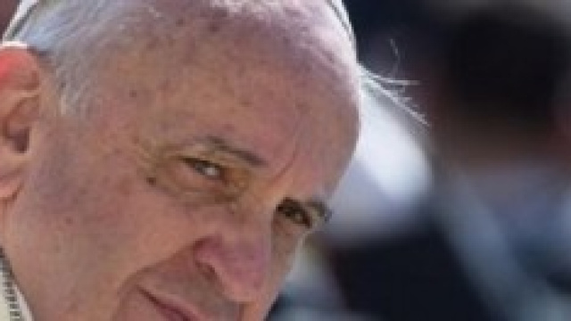 Papa Francesco contro la pedofilia del clero