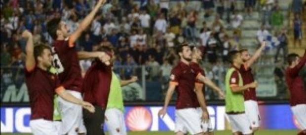 Esultanza dei giocatori della Roma a fine partita Esultanza dei giocatori della Roma a fine partita