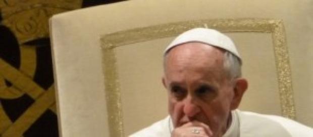 Papa Francisco afasta bispo paraguaio Papa Francisco afasta bispo paraguaio