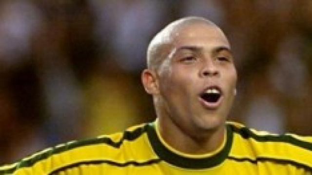 Ronaldo campione con le gambe di cristallo