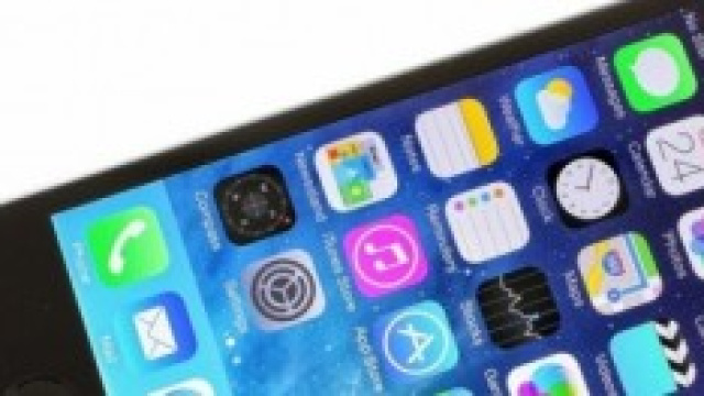 iPhone 5S, 5C, 5, 4S: promozione settembre 2014 