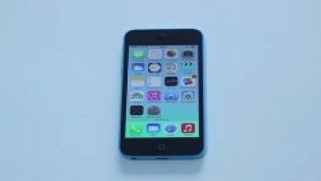 Tutti in fila per il nuovo iPhone