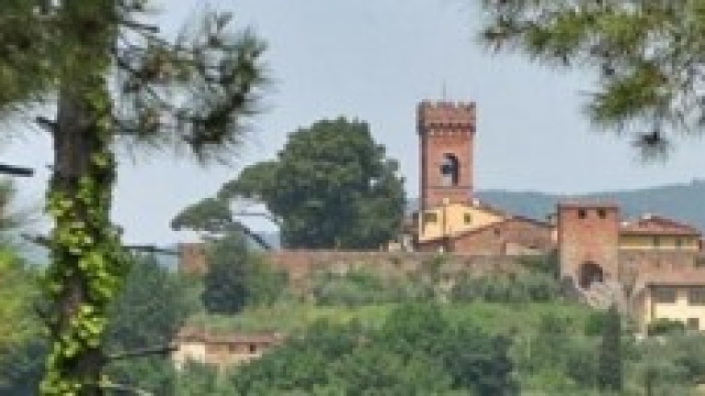 Una veduta di Montecarlo di Lucca