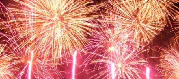 Circa 100 feriti per i botti di Capodanno Circa 100 feriti per i botti di Capodanno
