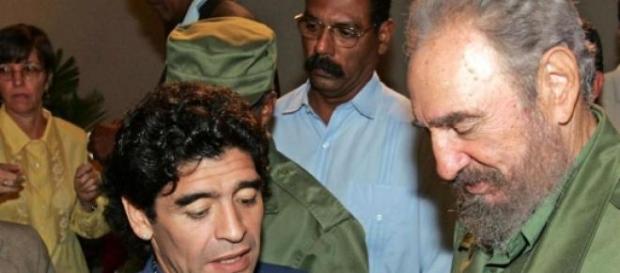 Maradona e Fidel Castro insieme Maradona e Fidel Castro insieme