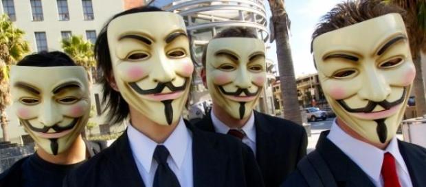 Membros do grupo Anonymous Membros do grupo Anonymous
