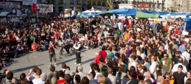 Miles de personas en la 'Marcha a Moncloa' Miles de personas en la 'Marcha a Moncloa'
