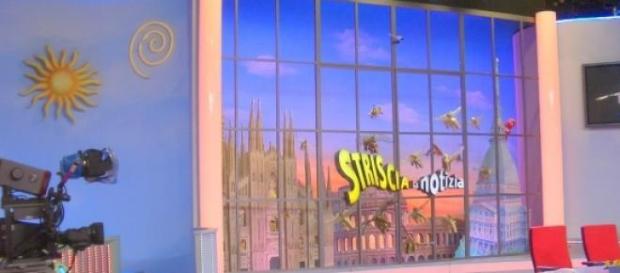 Striscia la Notizia smaschera giornalisti Rai Striscia la Notizia smaschera giornalisti Rai