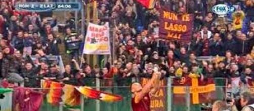 Il derby di Totti: record, magie e selfie