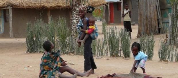 Moçambique ainda se debate com o desenvolvimento. Moçambique ainda se debate com o desenvolvimento.
