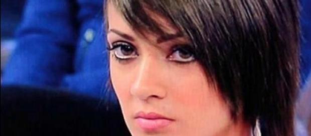 Il trono di Teresa Cilia si fa complicato Il trono di Teresa Cilia si fa complicato