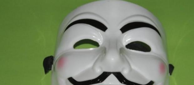 Massacro Charlie Hebdo: il messaggio di Anonymous Massacro Charlie Hebdo: il messaggio di Anonymous