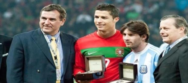 Cristiano Ronaldo y Messi con sus selecciones. Cristiano Ronaldo y Messi con sus selecciones.