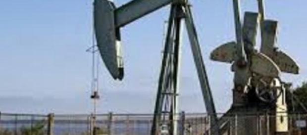 Image d'un puits de pétrole Image d'un puits de pétrole