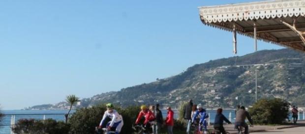 La vecchia stazione di Ospedaletti sulla ciclabile La vecchia stazione di Ospedaletti sulla ciclabile