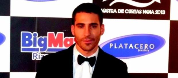 Miguel Ángel Silvestre y su humor sobre 'Velvet' Miguel Ángel Silvestre y su humor sobre 'Velvet'