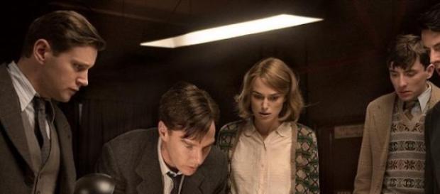 Imagen de la película con los dos protas enmedio. Imagen de la película con los dos protas enmedio.