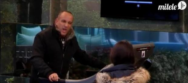 Víctor Sandoval indignado sobre la cinta Víctor Sandoval indignado sobre la cinta