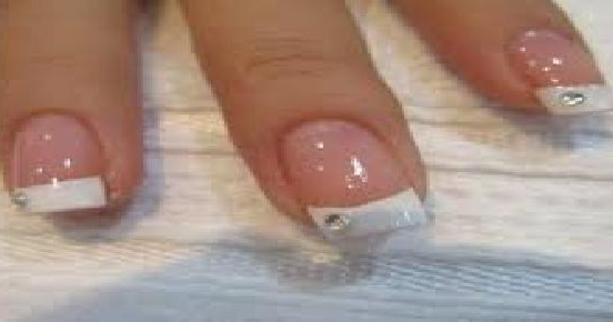 10. Round Nail Art for Brides: Step-by-Step Tutorials - wide 5