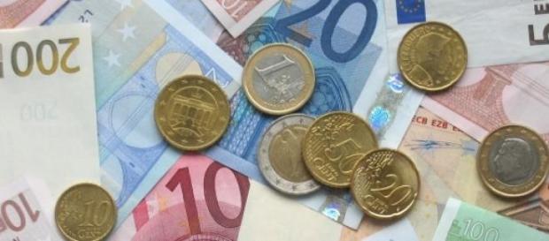 A crise do Euro continua de modos surpreendentes. A crise do Euro continua de modos surpreendentes.