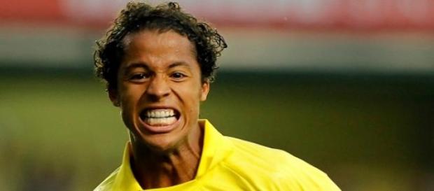Giovani Dos Santos le ganó la pulseada a Vela Giovani Dos Santos le ganó la pulseada a Vela