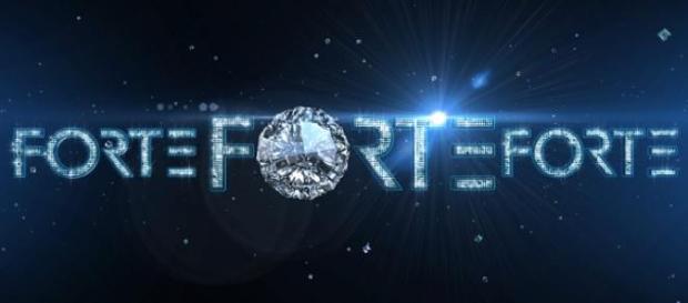 Logo di Forte Forte Forte con diamante Logo di Forte Forte Forte con diamante