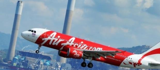 Caixa negra do avião da Air Asia foi encontrada Caixa negra do avião da Air Asia foi encontrada