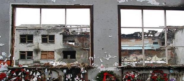 En 2004, une attaque à Beslan fait 344 morts. En 2004, une attaque à Beslan fait 344 morts.