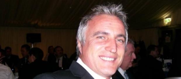 Ginola à la tête de la FIFA, une bonne idée ? Ginola à la tête de la FIFA, une bonne idée ?