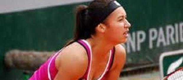 Watson defeats Riske to reach final in Hobart Watson defeats Riske to reach final in Hobart