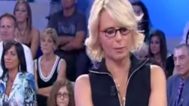 Stasera C'&egrave; posta per te tv replica streaming web