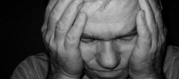 Indefensión aprendida mediante la experiencia Indefensión aprendida mediante la experiencia