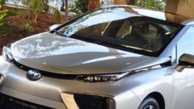  Toyota Mirai ad idrogeno, "Boom" di prenotazioni 