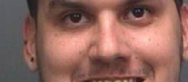 Christian Gómez decapita a su madre Christian Gómez decapita a su madre