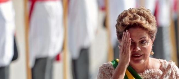 Dilma foi reeleita Presidente do Brasil Dilma foi reeleita Presidente do Brasil