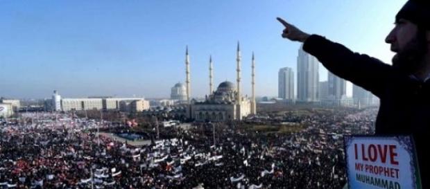 Manifestation à Grozny (Tchéchénie) Manifestation à Grozny (Tchéchénie)