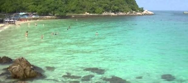 Uma das praias em Chon buri Uma das praias em Chon buri