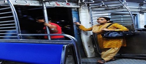 India, donne a rischio violenza sui mezzi pubblici