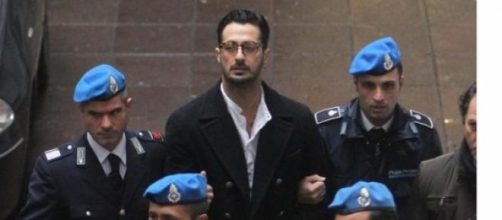 Fabrizio Corona portato in carcere a Milano.