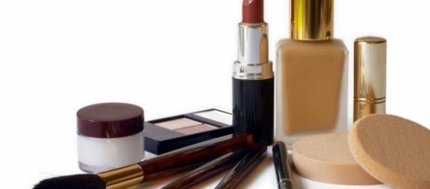Alguns produtos de Cosmética Alguns produtos de Cosmética