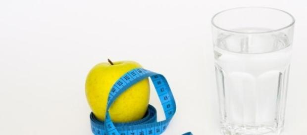 Beber água é essencial para combater a retenção Beber água é essencial para combater a retenção