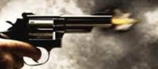 Mais uma criança morre vítima de bala perdida Mais uma criança morre vítima de bala perdida