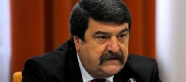Toni Grebla urmarit penal de DNA Toni Grebla urmarit penal de DNA