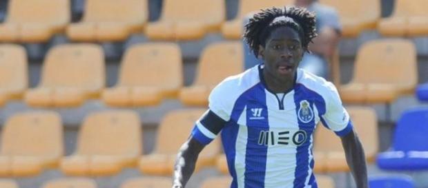 Kayembe alinhando pela equipa B dos dragões Kayembe alinhando pela equipa B dos dragões