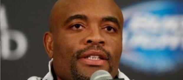 Anderson Silva sente-se traído por amigos Anderson Silva sente-se traído por amigos