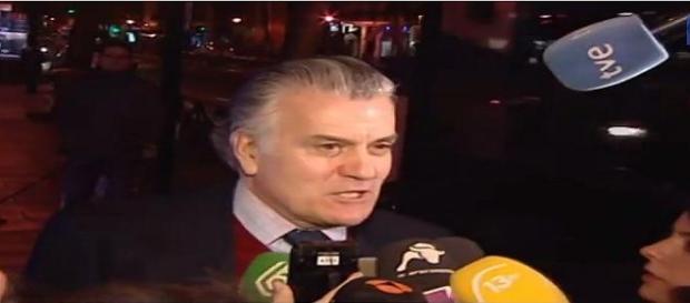 Bárcenas reclama una responsabilidad colectiva Bárcenas reclama una responsabilidad colectiva