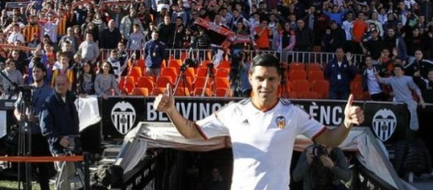 Enzo Pérez foi o mais recente grande negócio Enzo Pérez foi o mais recente grande negócio