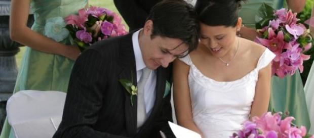 Una boda económica y lujosa gracias a Internet. Una boda económica y lujosa gracias a Internet.